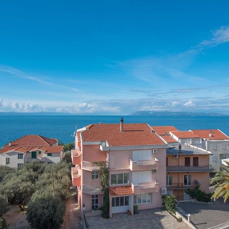 Apartments Zora Tučepi Kültér fotó