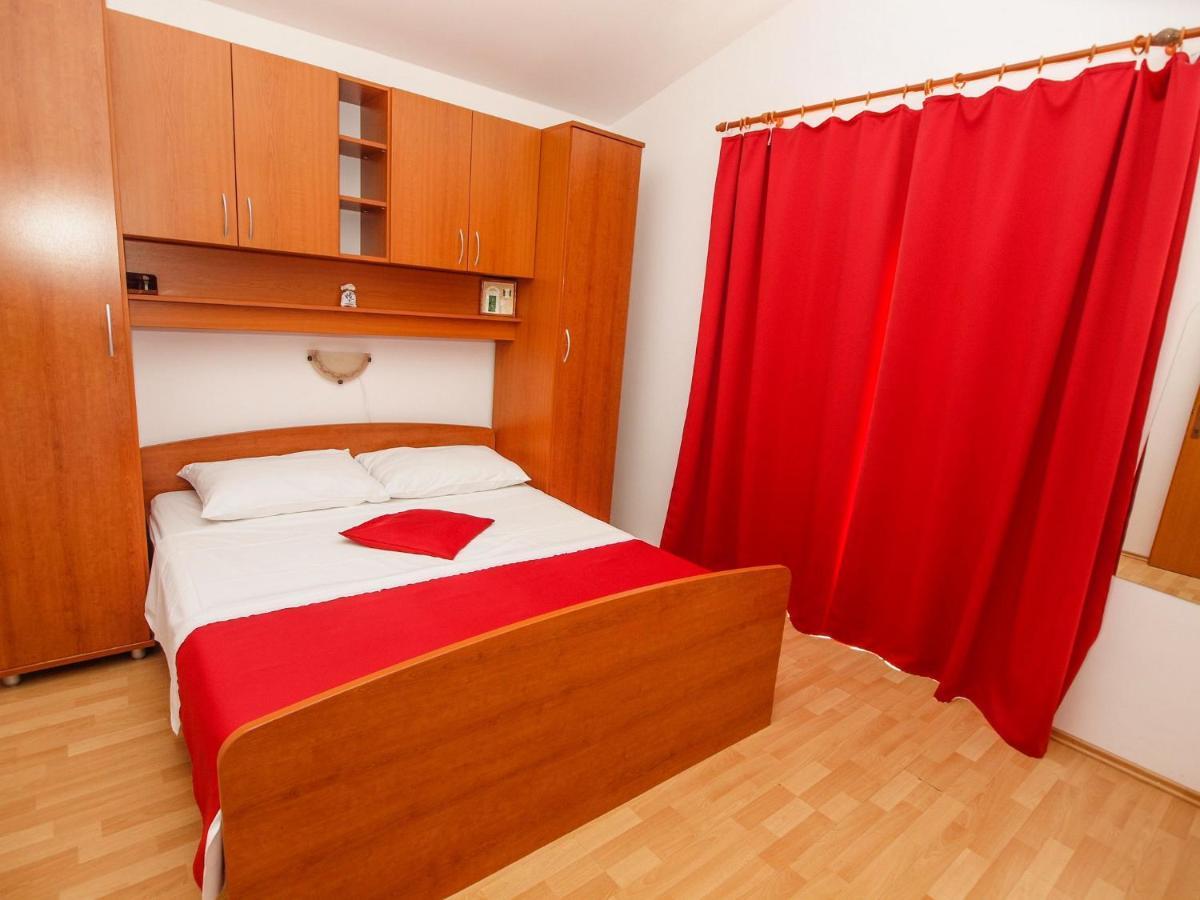 Apartments Zora Tučepi Kültér fotó